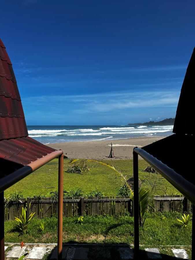 Hotel Momos Surf Shack à Salul Extérieur photo